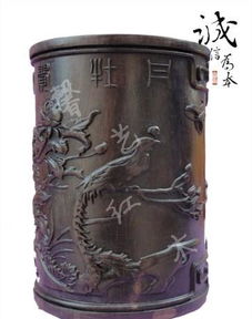 红木笔筒 文房雅器与商务礼品的完美融合——黑梓木雕刻牡丹工艺品探析